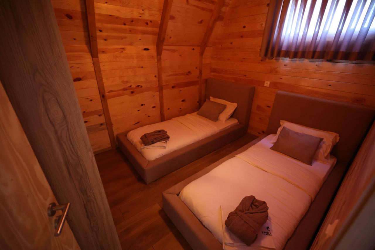 Freskia Resort Ferizaj Exteriör bild